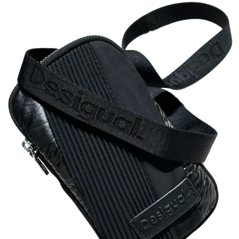 Desigual plain colour